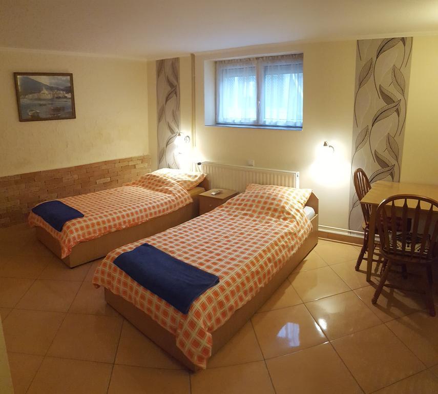 Hársfavirág Vendégház Pápa Extérieur photo